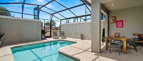 House (4 Bedrooms) | Front of property