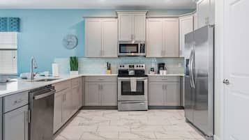 Casa (Multiple Bedrooms) | Servicio de la propiedad