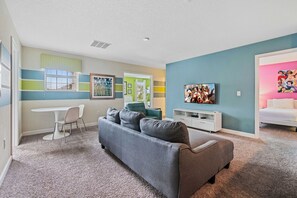House (Multiple Bedrooms) | Property amenity