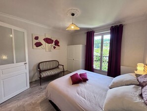 1 habitación, wifi y ropa de cama