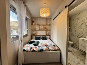 Bureau, Wi-Fi, draps fournis