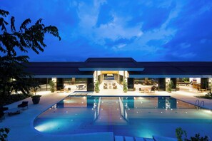 Outdoor pool - DLF Stays (Gurugram)