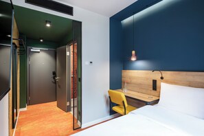 Room, 1 Double Bed (Pop Room) - ibis Styles Tbilisi Mzuiri Park (Tbilisi)