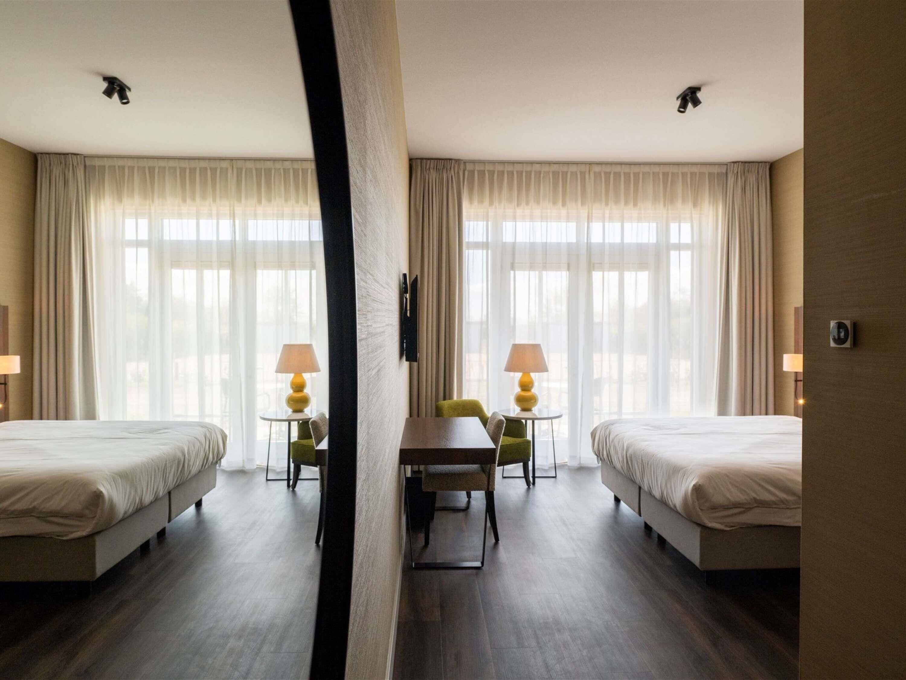 Deluxe, Double or Twin Bed