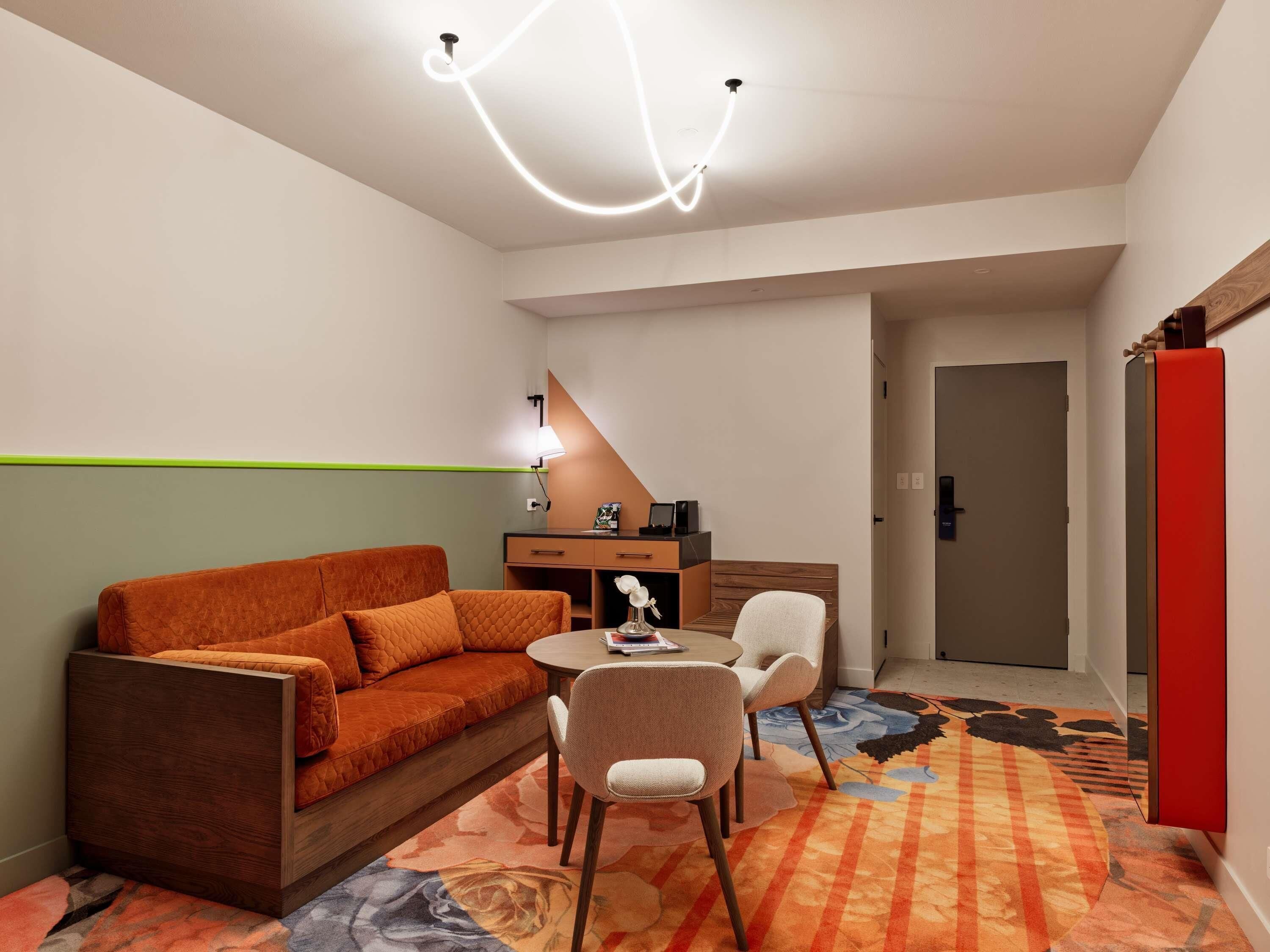Photo - The Clarence Hotel Sydney