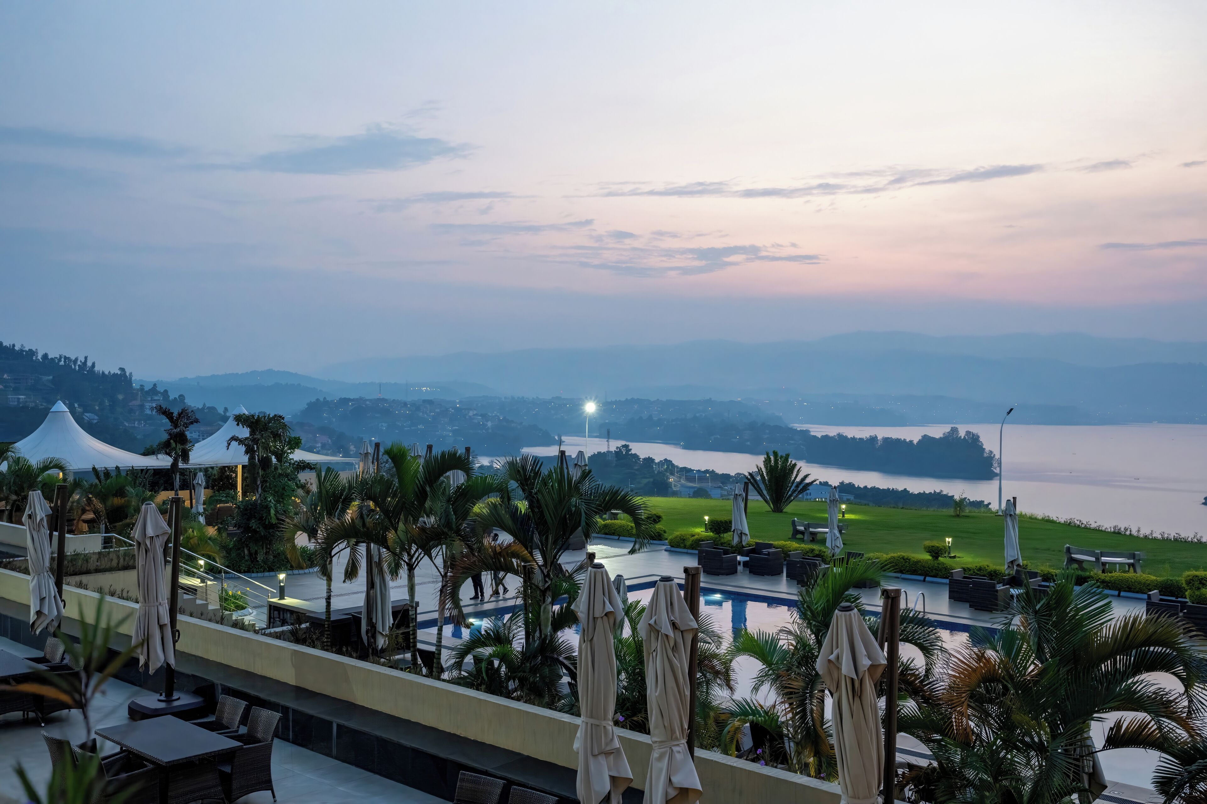 บริเวณภายนอก