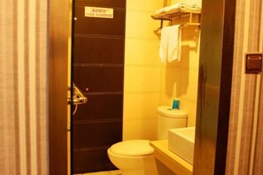 Bathroom - Yining V8 Business Hotel (Teachers University) (Yining City)