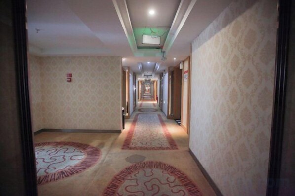 Unclassified image, 1 of 17, button - Yining V8 Business Hotel (Teachers University) (Yining City)