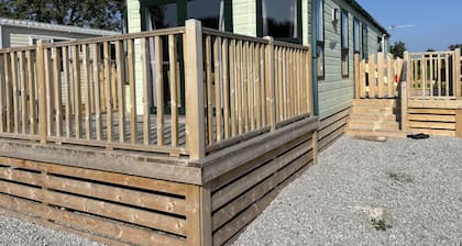Tranquil Lodge Retreat in Preston Countryside