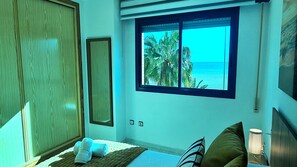 2 chambres, fer et planche à repasser, lit parapluie, Wi-Fi gratuit