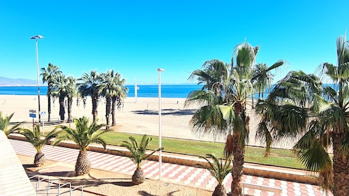 Stylish Apartments Medialuna 1ª Línea de Mar, AA, Wifi [100mbps]
