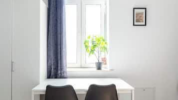 Apartamento básico | Servicio de comidas en la habitación