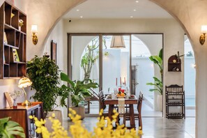 Dining - Rustic Charm House 5BRs & 7’ to An Bang Beach (phố Hội An)