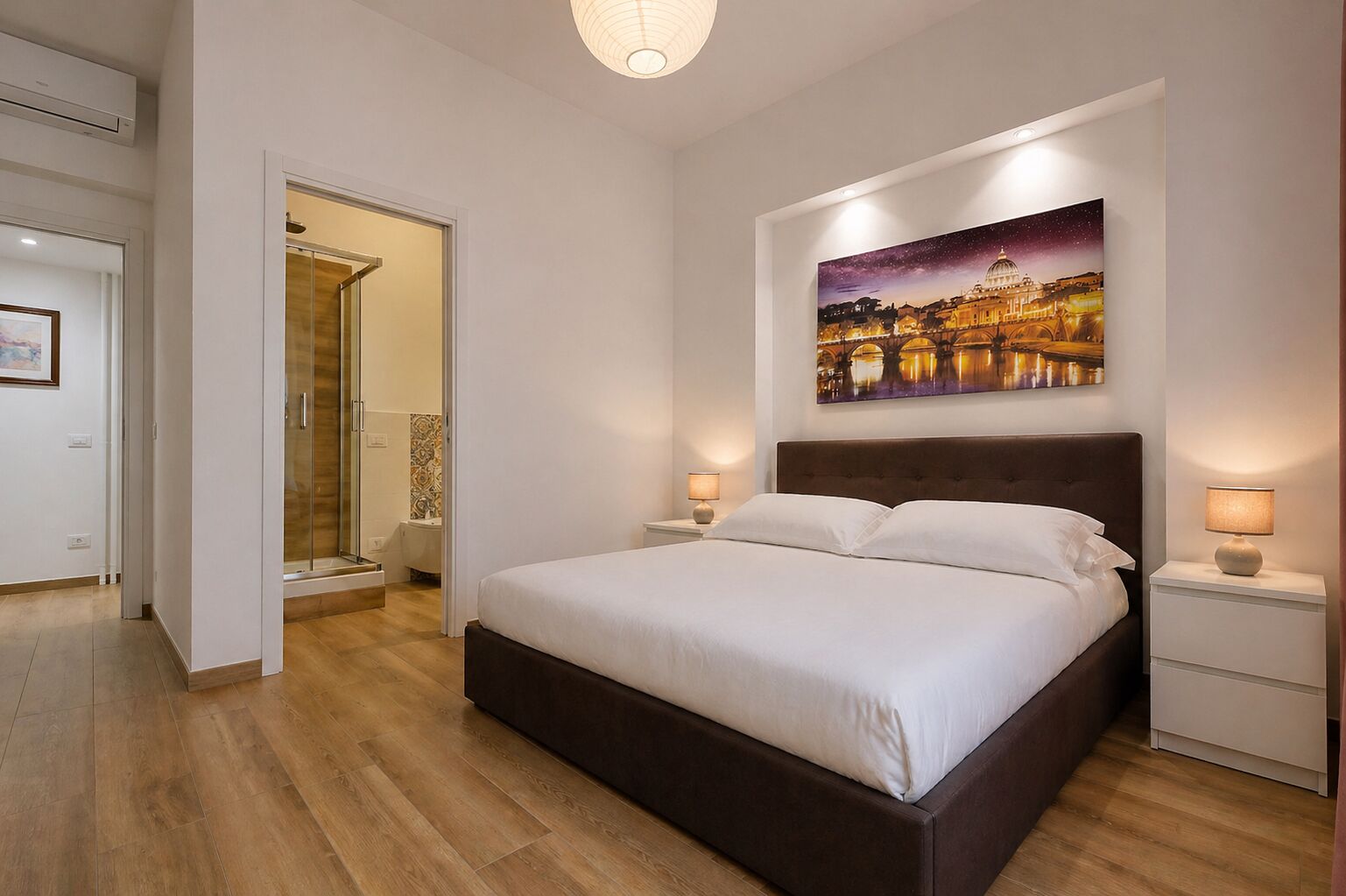 3 habitaciones, tabla de planchar con plancha y wifi gratis 