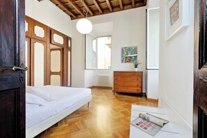1 bedroom, iron/ironing board, free WiFi, bed sheets - Giulia Charme - One Bedroom Apartment, Sleeps 4 (Rome)
