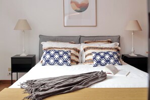 1 bedroom, iron/ironing board, free WiFi, bed sheets - Metastasio - One Bedroom Apartment, Sleeps 2 (Rome)