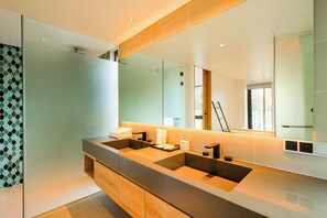 Luxury Villa, Four Bedrooms, Private Pool | Bathroom | Bathtub, free toiletries, hair dryer, slippers