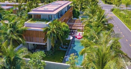 Sailing Pool Villas & Resort Phu Quoc