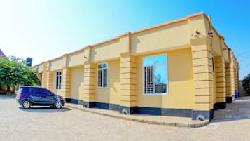 Fachada da propriedade