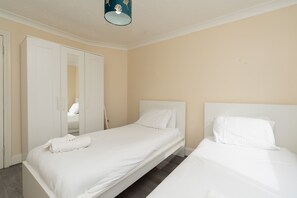1 bedroom, iron/ironing board, free WiFi, bed sheets