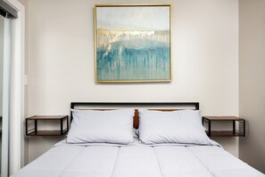 2 bedrooms, desk, iron/ironing board, free WiFi