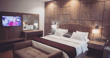 Vertus Hotel and Suites