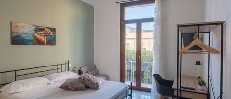 1 chambre, bureau, Wi-Fi, draps fournis