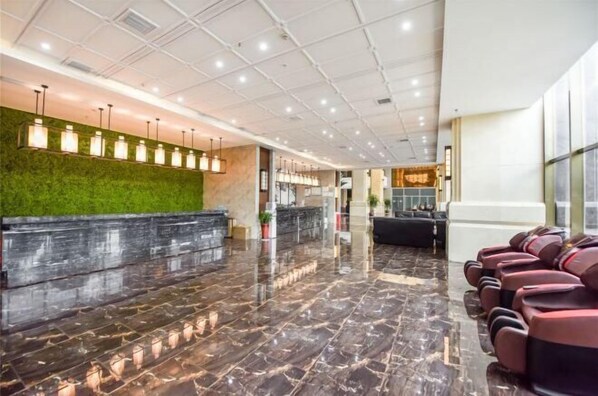 Interior - Hongqiao International Hotel (Yichang Yanjiang Avenue Natural Tower) (Yichang)