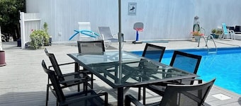 Sag Harbor with Pool and tennis