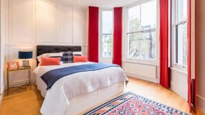 Unclassified image, 4 of 11, button - Chic & Cosy 2 Bedroom in Kensington (London)