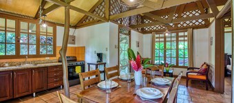 "paraíso en Cahuita: Tu Casa a un Paso del Parque Nacional 🌴🏡"