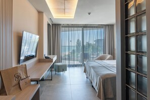 Minibar, in-room safe, desk, laptop workspace - GRIFID Noa - Premium Ultra All Inclusive (Golden Sands)