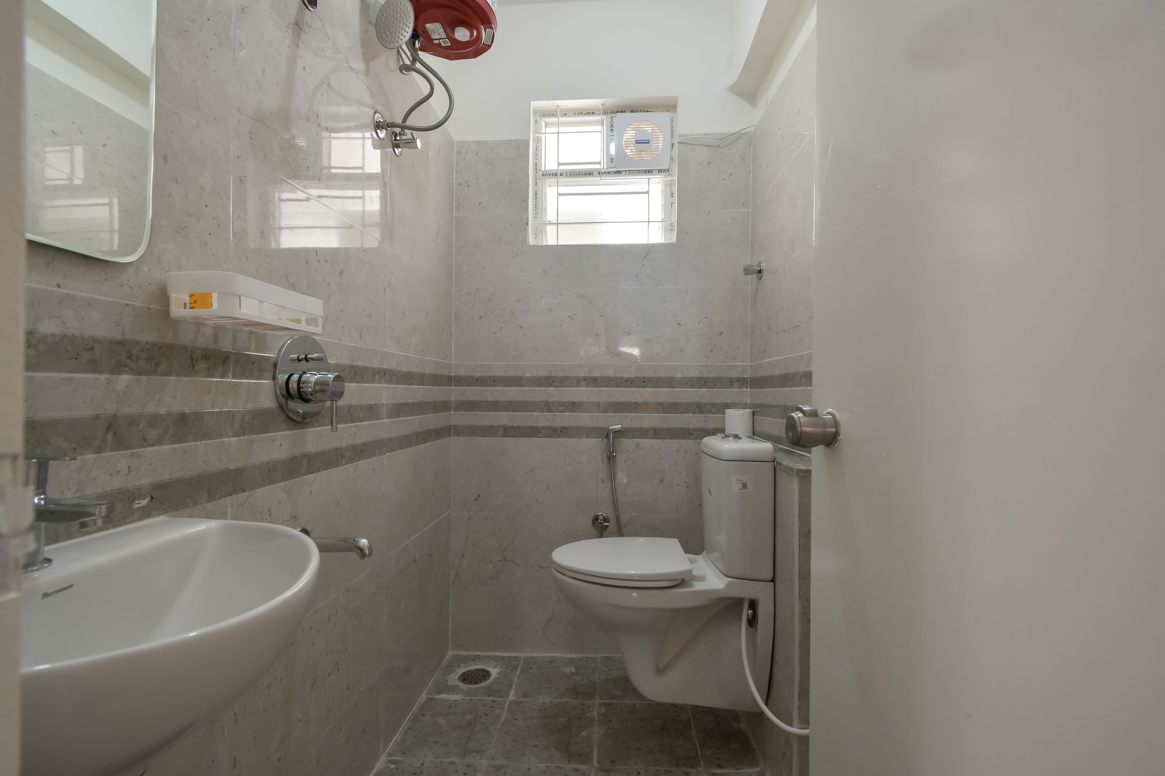 Shower, towels, soap, shampoo