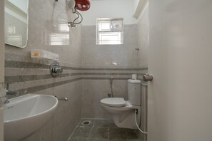 Dusche, Handtücher, Seife, Shampoo
