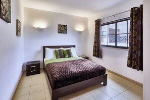 2 bedrooms, iron/ironing board, free WiFi, bed sheets - Tropical Oasis at Melia Tortuga Resort (Sal)