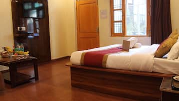 Standard Double Room | Egyptian cotton sheets, premium bedding, free WiFi