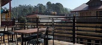 Hotel Twilight Banikhet Dalhousie