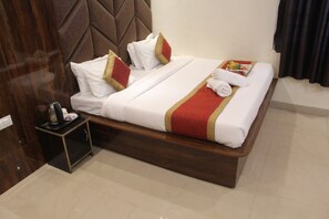 Habitación doble Deluxe | Sábanas de algodón egipcio, ropa de cama de alta calidad y wifi gratis 