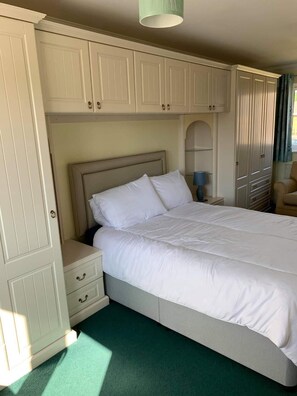 House | 3 bedrooms, free WiFi, bed sheets