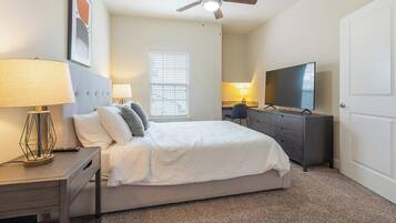 2 間睡房、書桌、熨斗/熨衫板、Wi-Fi