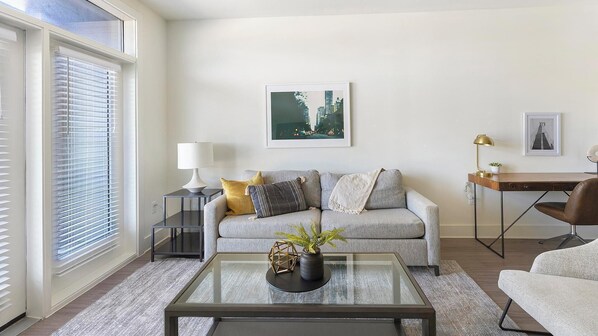 Smart TV - Landing | Incredible 1BD, Clubhouse, Gym (Fort Worth)