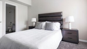 1 bedroom, desk, iron/ironing board, WiFi - Landing | Incredible 1BD, Pool, Gym (Houston)