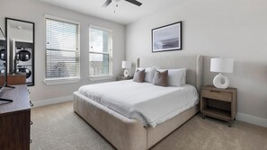 1 Schlafzimmer, Schreibtisch, Bügeleisen/Bügelbrett, WLAN