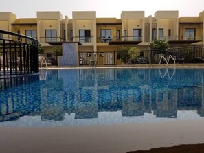 Villa, 2 Bedrooms, Smoking, Balcony | Exterior