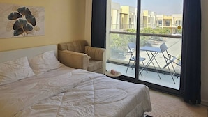 Villa, 2 Bedrooms, Smoking, Balcony | 3 bedrooms - Ur Perfect Holiday Home In Dubai (Dubai)