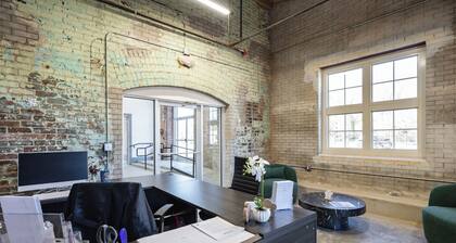 Landing at The American Spinning Mill - 1 Bedro...