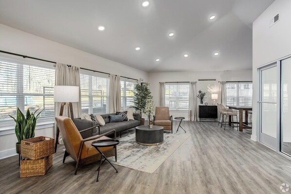 Smart TV - Landing | Spectacular 2BD, Pool, Clubhouse (Concord)