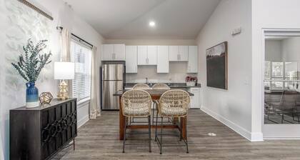 Landing at Emery Villages - 2 Bedrooms in Concord