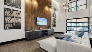 Smart TV - Landing | Amazing 2BD, Yoga Studio, Gym (Jacksonville)