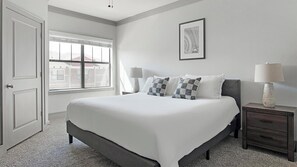 3 bedrooms, desk, iron/ironing board, WiFi